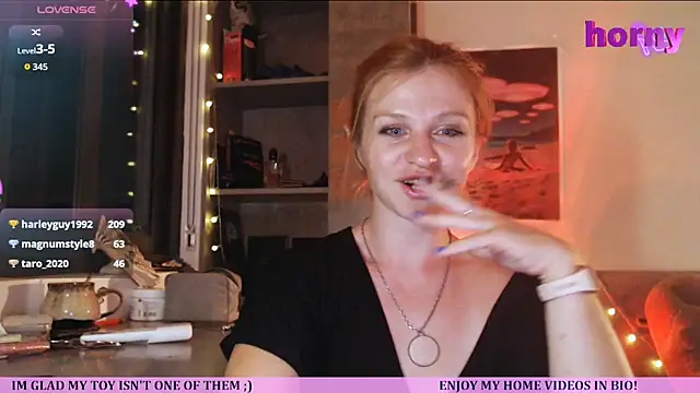 Snapshot of Cassie_Wild chatting on 05.18.26 Cassie Wild online show from 05.18.26