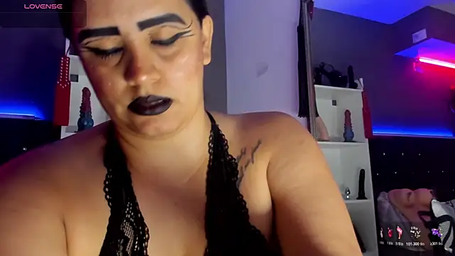 Snapshot of MariaGaitan chatting on 06.25.26 MariaGaitan online show from 06.25.26