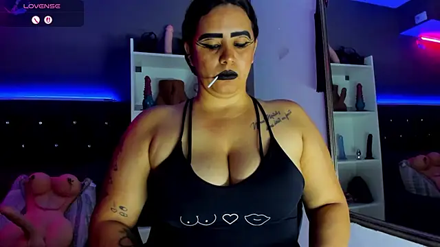 Snapshot of MariaGaitan chatting on 06.27.26 MariaGaitan online show from 06.27.26