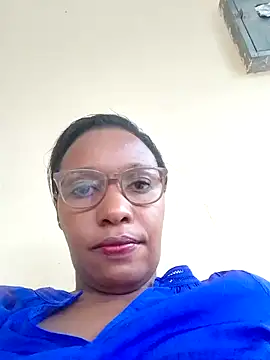 Snapshot of pretty_babez chatting on 02.16.25 pretty babez online show from 02.16.25