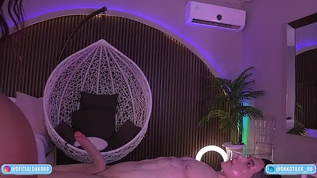 Dakota Lee online show from 09.10.25