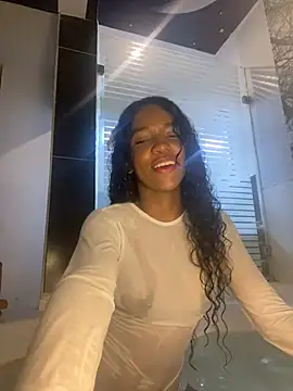 Tina Rouse2 online show from 01.04.25