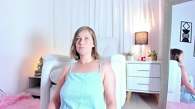 Snapshot of allison_01stone chatting on 02.01.25 allison 01stone online show from 02.01.25