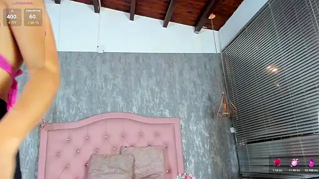 naomidibello online show from 04.14.26