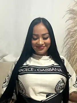 Luisa Fernandaa online show from 11.22.25