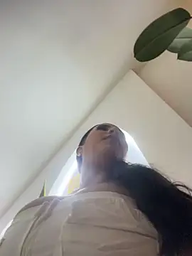 Snapshot of Luisa_Fernandaa chatting on 06.18.26 Luisa Fernandaa online show from 06.18.26