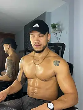 ARON TAYLER01 online show from 02.04.25