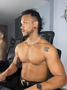 ARON TAYLER01 online show from 03.09.25