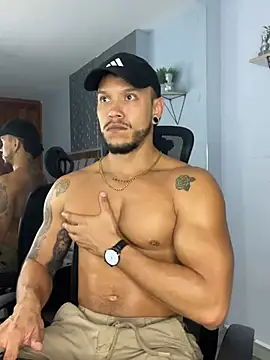 ARON TAYLER01 online show from 03.15.25