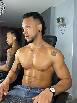 ARON TAYLER01 online show from 03.20.25