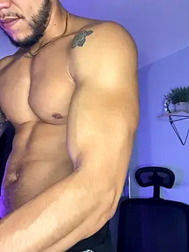 ARON TAYLER01 online show from 09.17.25