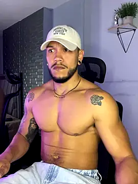 ARON TAYLER01 online show from 10.06.25