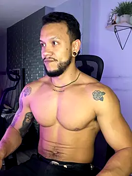 ARON TAYLER01 online show from 10.25.25