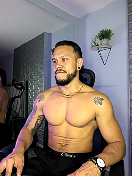 ARON TAYLER01 online show from 12.20.25