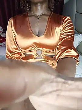 NicRaisaa online show from 06.07.26
