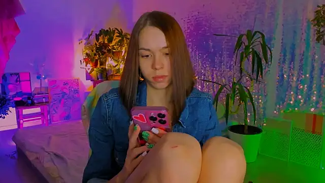 Snapshot of poli__ chatting on 02.22.26 poli online show from 02.22.26