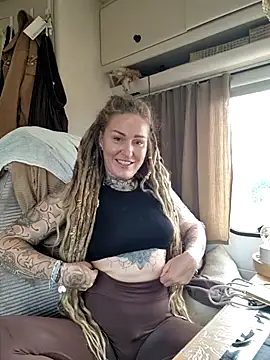 Mira-Grey89 online show from 05.10.26