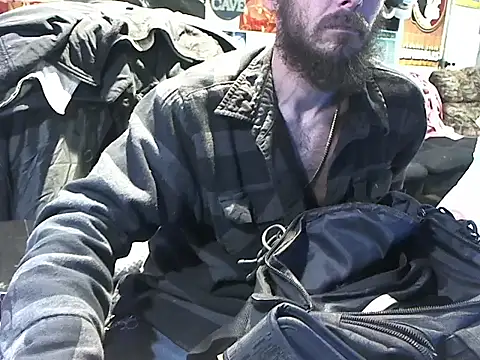 Snapshot of CloudDadddyyy420 chatting on 01.07.25 CloudDadddyyy420 online show from 01.07.25