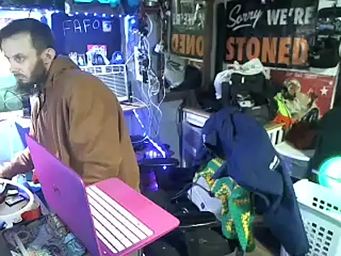 Snapshot of CloudDadddyyy420 chatting on 01.22.25 CloudDadddyyy420 online show from 01.22.25