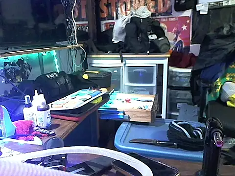 Snapshot of CloudDadddyyy420 chatting on 01.22.25 CloudDadddyyy420 online show from 01.22.25