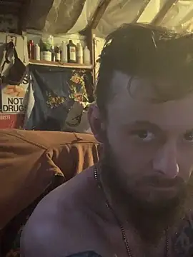 Snapshot of CloudDadddyyy420 chatting on 01.28.25 CloudDadddyyy420 online show from 01.28.25