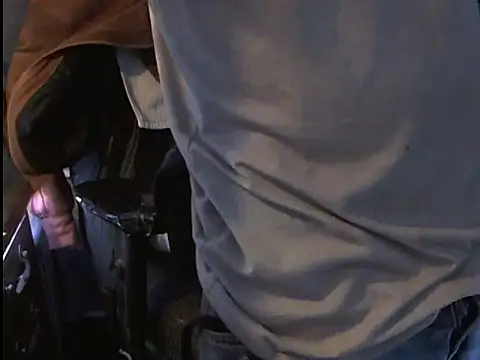 Snapshot of CloudDadddyyy420 chatting on 01.31.25 CloudDadddyyy420 online show from 01.31.25