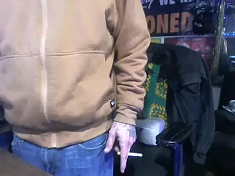 Snapshot of CloudDadddyyy420 chatting on 02.16.25 CloudDadddyyy420 online show from 02.16.25