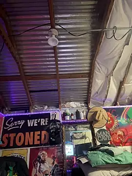 Snapshot of CloudDadddyyy420 chatting on 02.16.25 CloudDadddyyy420 online show from 02.16.25