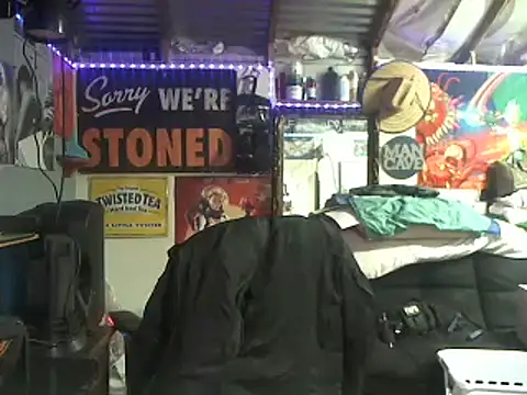 Snapshot of CloudDadddyyy420 chatting on 02.17.25 CloudDadddyyy420 online show from 02.17.25