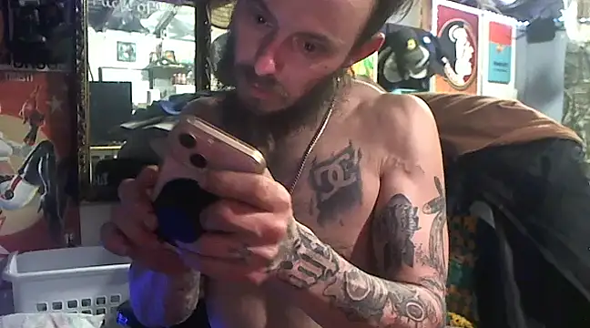 Snapshot of CloudDadddyyy420 chatting on 02.18.25 CloudDadddyyy420 online show from 02.18.25