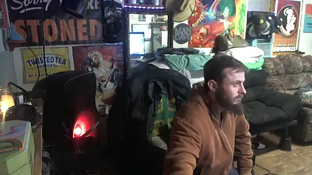 Snapshot of CloudDadddyyy420 chatting on 02.18.25 CloudDadddyyy420 online show from 02.18.25