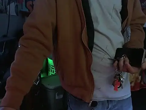 Snapshot of CloudDadddyyy420 chatting on 03.19.25 CloudDadddyyy420 online show from 03.19.25