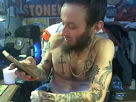 Snapshot of CloudDadddyyy420 chatting on 03.20.25 CloudDadddyyy420 online show from 03.20.25