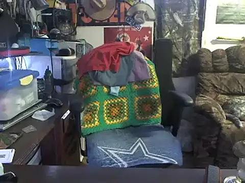 Snapshot of CloudDadddyyy420 chatting on 09.25.25 CloudDadddyyy420 online show from 09.25.25