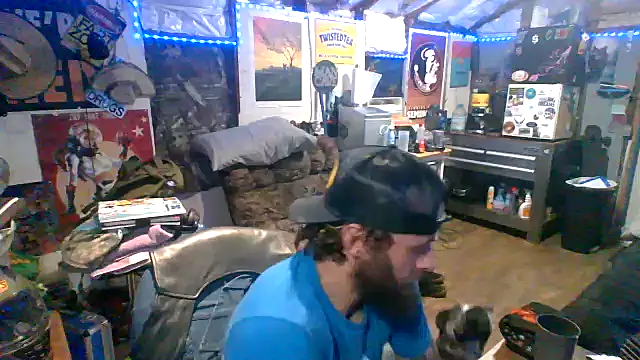 Snapshot of CloudDadddyyy420 chatting on 10.10.25 CloudDadddyyy420 online show from 10.10.25