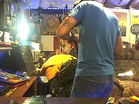 Snapshot of CloudDadddyyy420 chatting on 10.15.25 CloudDadddyyy420 online show from 10.15.25