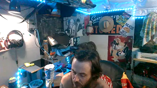 Snapshot of CloudDadddyyy420 chatting on 11.23.25 CloudDadddyyy420 online show from 11.23.25