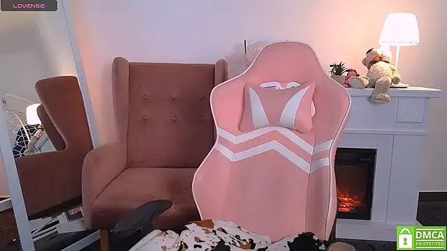 Grace and  Jacob online show from 10.04.25