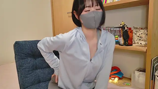 Snapshot of HIKARI_x0 chatting on 01.21.25 HIKARI x0 online show from 01.21.25