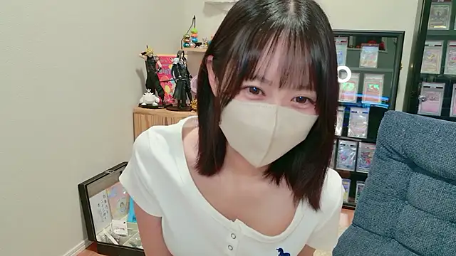 Snapshot of HIKARI_x0 chatting on 10.07.25 HIKARI x0 online show from 10.07.25