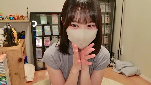 Snapshot of HIKARI_x0 chatting on 10.21.25 HIKARI x0 online show from 10.21.25