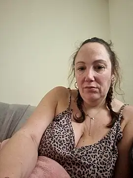 Wisie Cutie online show from 12.31.24