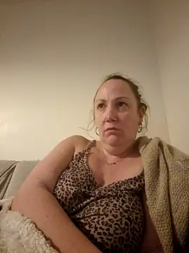 Wisie Cutie online show from 03.04.25