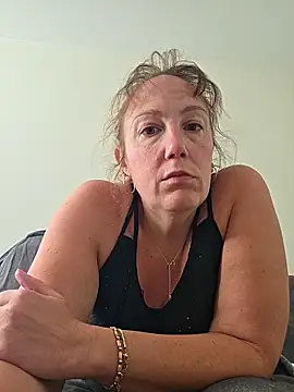 Wisie Cutie online show from 06.06.26