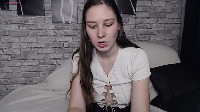 MollyBrams online show from 12.12.24