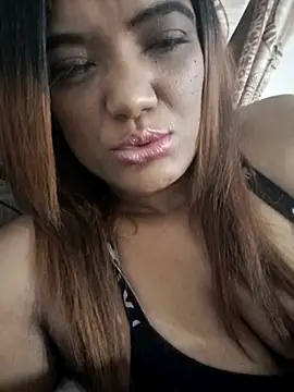 Snapshot of Indianpleasure300 chatting on 11.24.25 Indianpleasure300 online show from 11.24.25