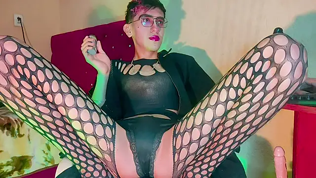 SEXYTRAV18 online show from 02.12.25