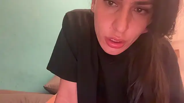 Snapshot of GGmoon81 chatting on 09.19.25 GGmoon81 online show from 09.19.25