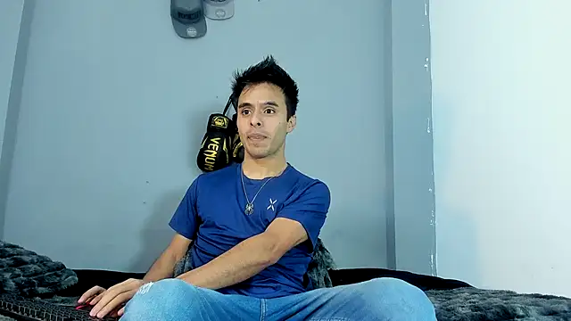 Snapshot of x_Harold_x_ chatting on 12.03.25 x Harold x online show from 12.03.25