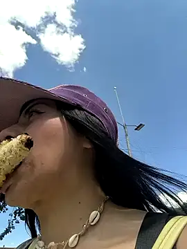 Snapshot of i_am_nina_ chatting on 01.19.25 i am nina online show from 01.19.25